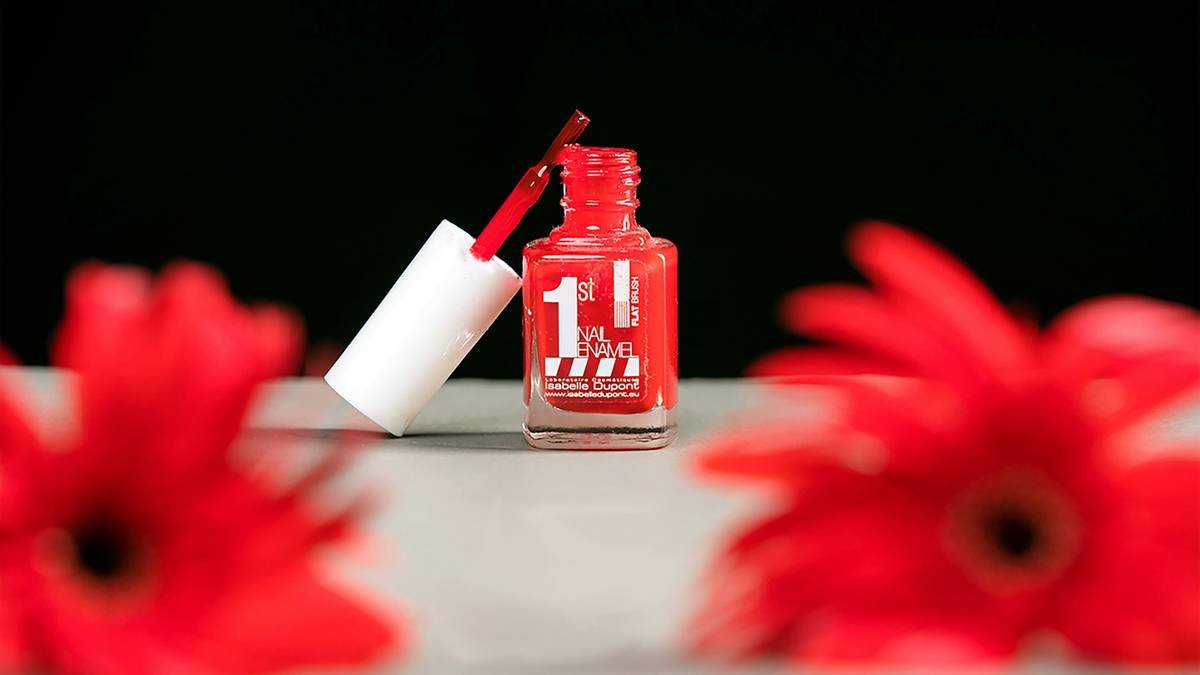 Step-by-step personalized nail art idea using reusable nail stencils