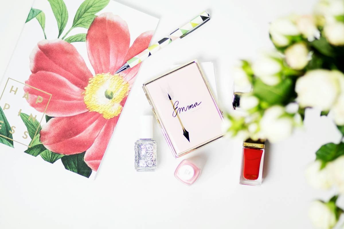 Easy Nail Stencil Guide: Get Salon-Worthy Designs in 10 Minutes (Even If You’re All Thumbs)